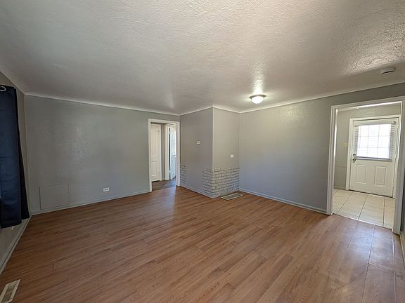 2nd image of 1523 Uinta St
