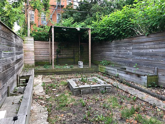 Rented by Compass | media 12