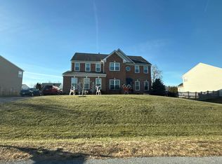 243 Pebble Beach Dr, Charles Town, WV 25414