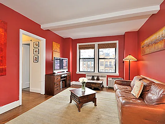 Sold by Sotheby's International Realty | media 11