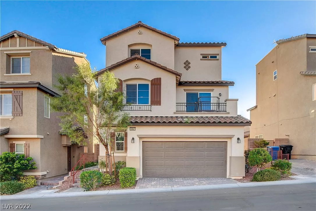 10821 Red Badge Ave, Las Vegas, NV 89166 | Zillow