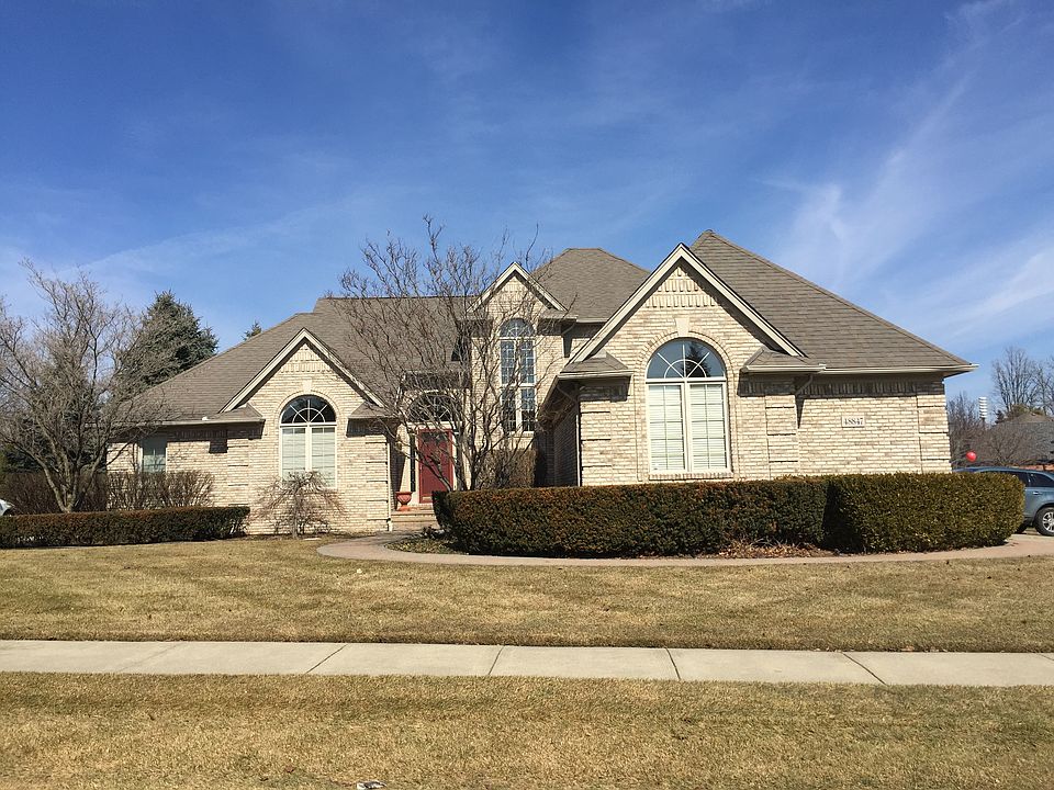 1st image of 48847 Kings Dr