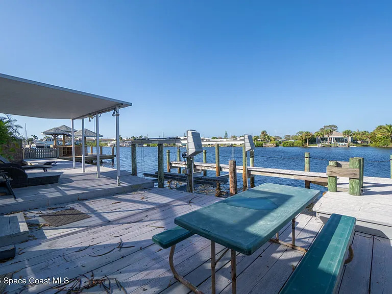 401 Milford Point Dr — Photo 35