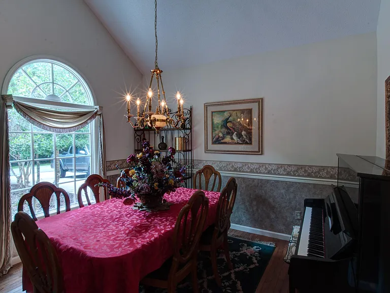 Ottaray Ct — Photo 6