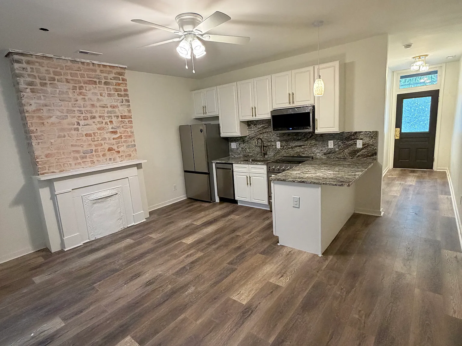 2 bed, 770 sqft, $1,695 — Photo 4