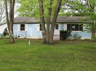 46 S California St, Hebron, IN 46341