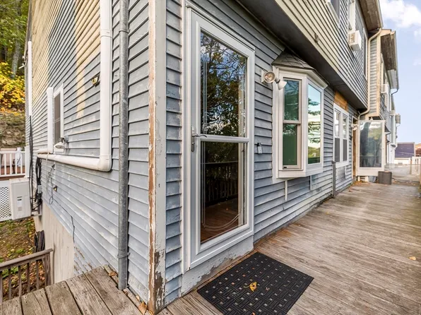 29-29 Chilmark St #A, Worcester, MA 01604