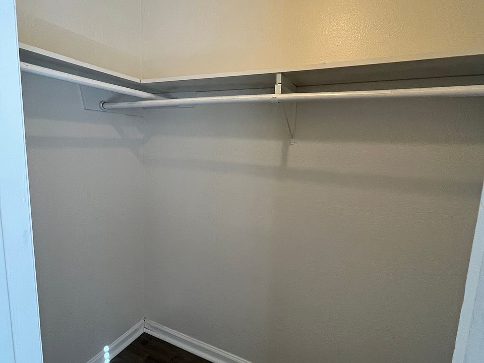 1st image of 327 Sunrise Ave #7