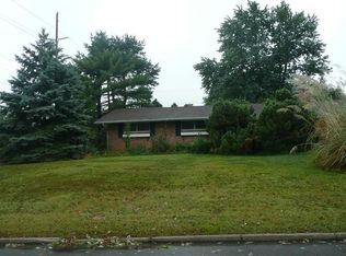 1236 Berna Ln, Dayton, OH 45429