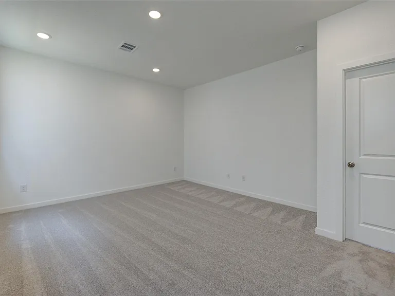 1047 Blue Stone Dr — Photo 39