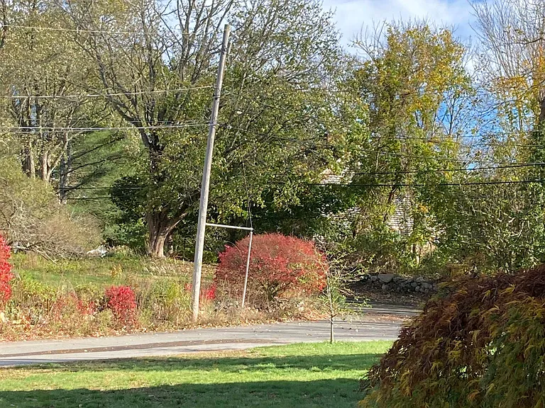 1 Sparrow Hill Rd — Photo 2