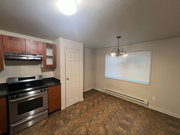 5th image of 13303 98th Avenue Ct E APT A