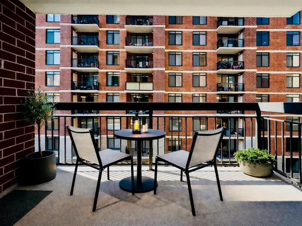 700 1st Street image 1 of 18