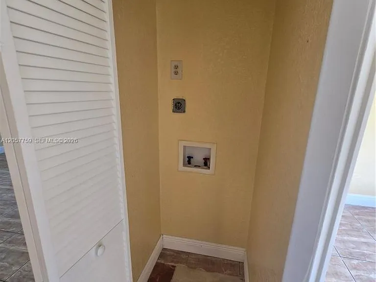 311 NW 97th St #311 — Photo 10