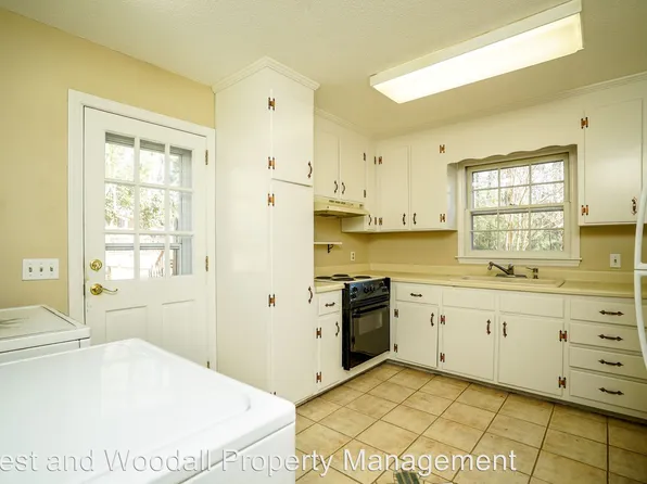 3903 Inwood Dr, Durham, NC 27705