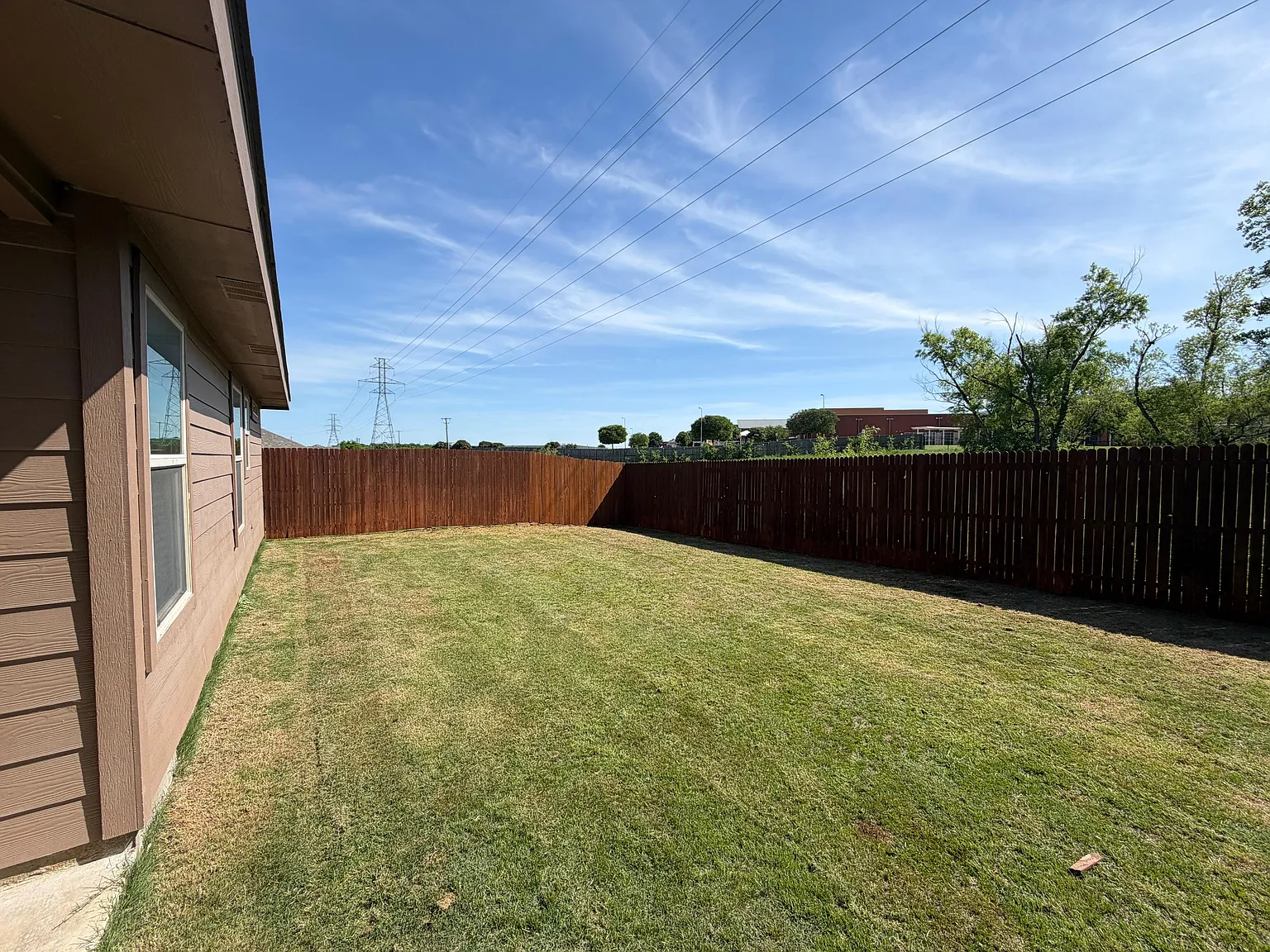 4 bed, 1788 sqft, $2,250 — Photo 2
