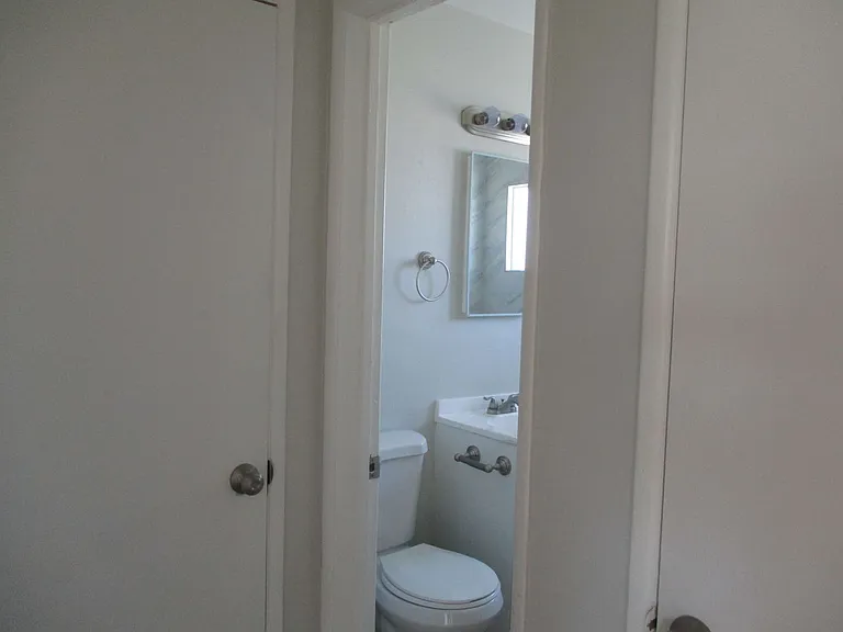3854 Euclid Ave — Photo 10