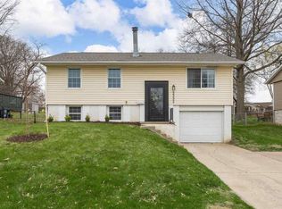 2332 Lakeside Dr, Iowa City, IA 52240
