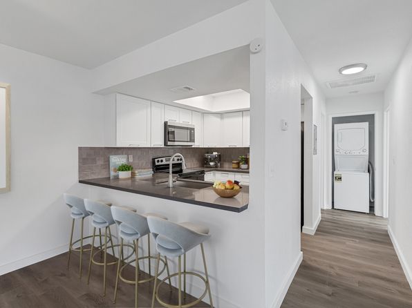 5425 E Tropicana Ave APT 107