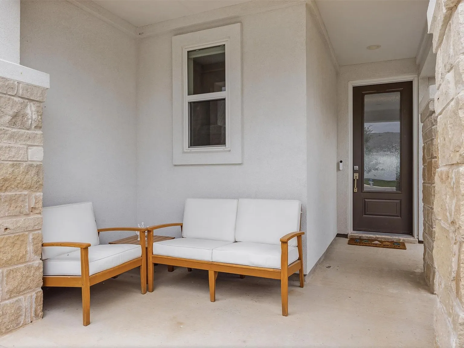 3 bed, 2.0 bath, 1760 sqft, $2,250 — Photo 4