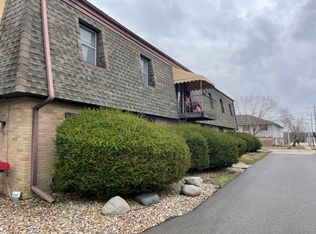 402 E College Ave, Normal, IL 61761