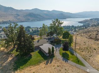 211 W No See Um Rd, Chelan, WA 98816