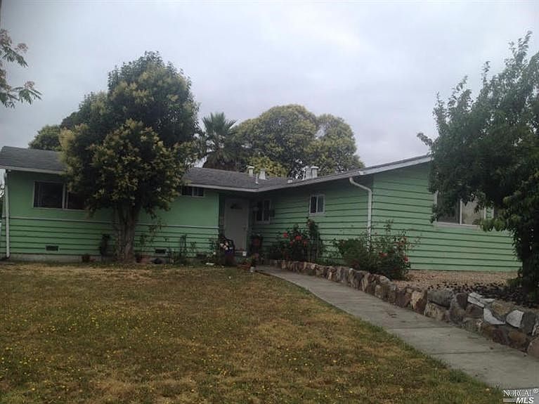 1st image of 1401 E Sierra Dr