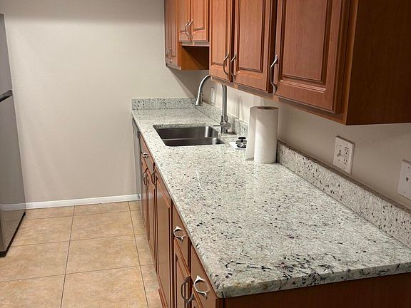 3rd image of 1261 N GRANITE REEF Road
