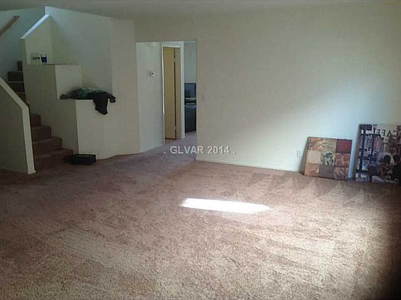 2nd image of 1425 Desert Hills Dr