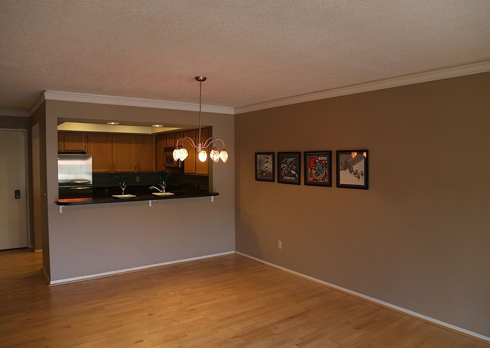1st image of 401 100th Ave NE APT 327