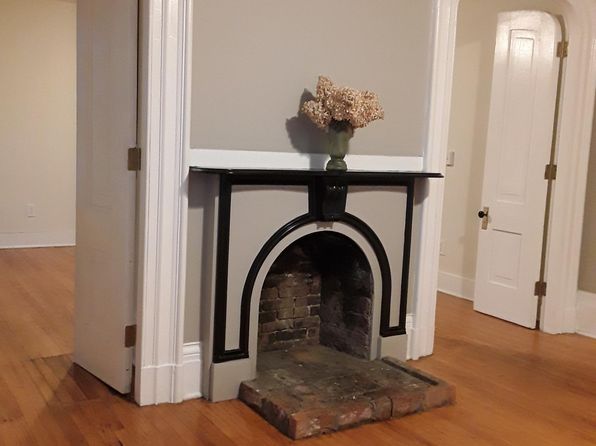 8 Pleasant St APT 1
