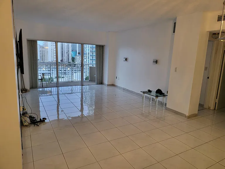 1965 S Ocean Dr #9 — Photo 39