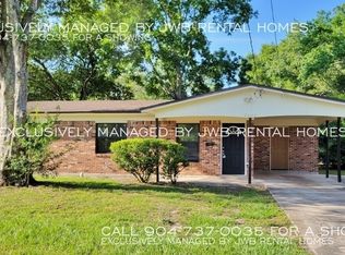 7408 Deepwood Dr N, Jacksonville, FL 32244