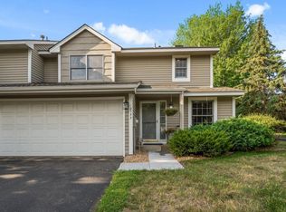 8153 Curtis Ln, Eden Prairie, MN 55347