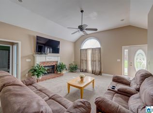 1211 Cinder Cir, Warrior, AL 35180