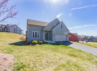 6 Junction Station Rd, Southwick, MA 01077