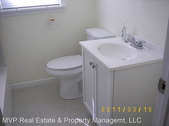 3rd image of 3312 SE 21st St