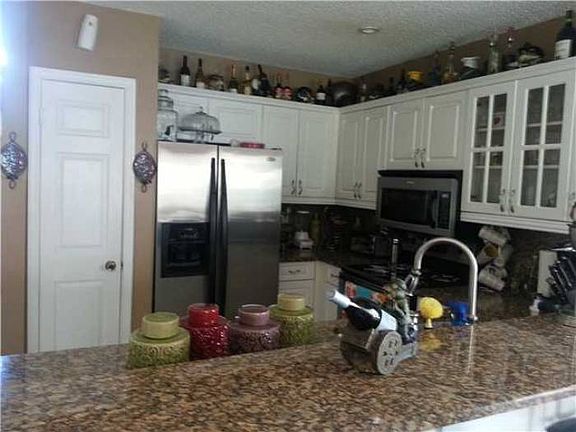 3rd image of 5325 NW 187th St