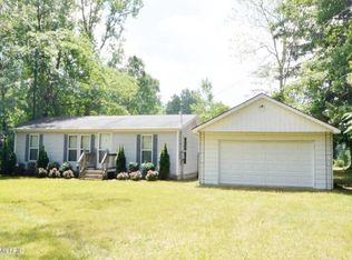 46507 Sycamore Dr, Bangor, MI 49013