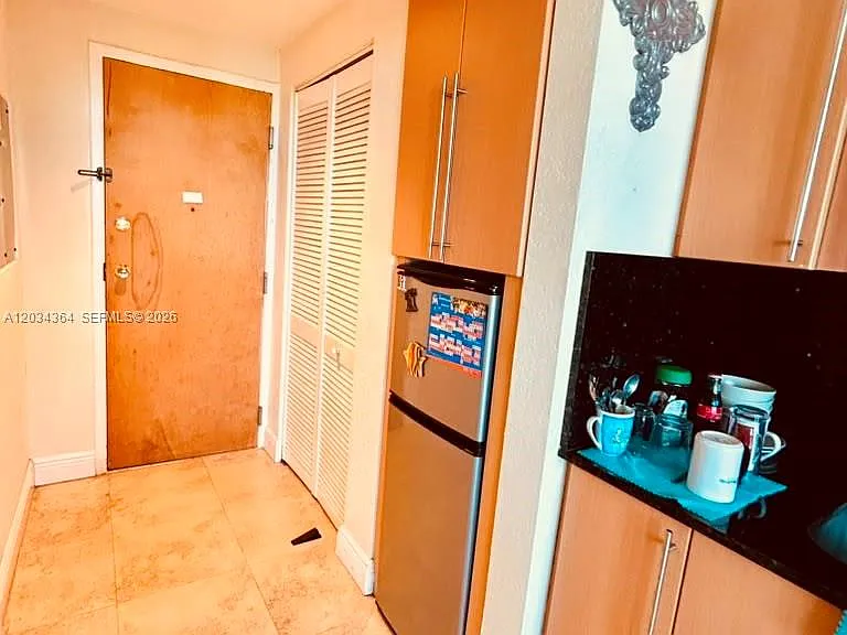 700 Biltmore Way #1015 — Photo 10