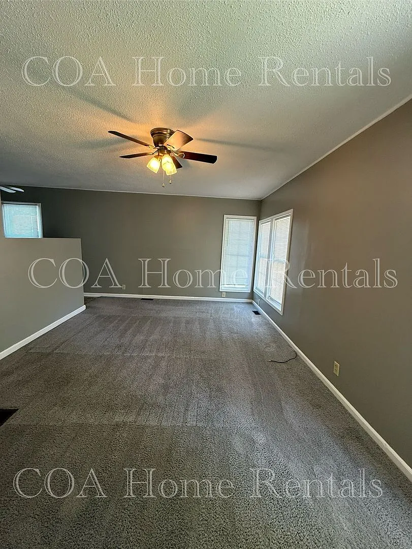 South East Wichita Home — Photo 4