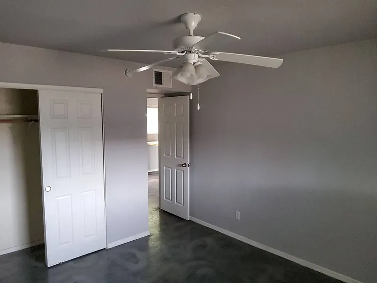 3427 N 12th Pl — Photo 7