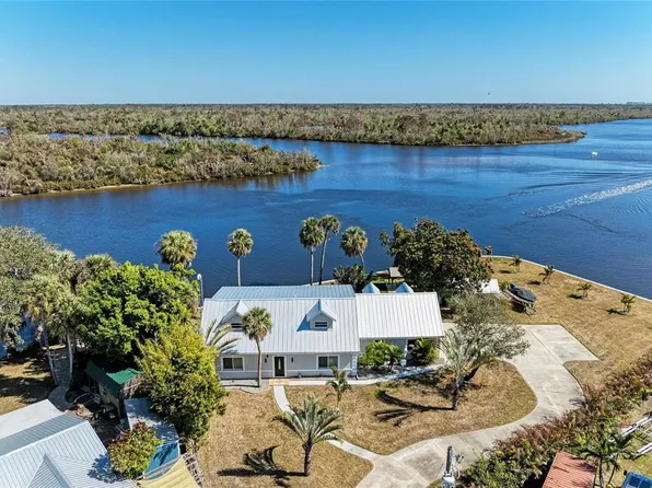 9610 SW Yacht Dr, Arcadia, FL 34269