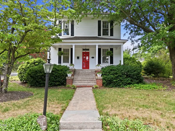 211 Barnette Ave, Roxboro, NC 27573