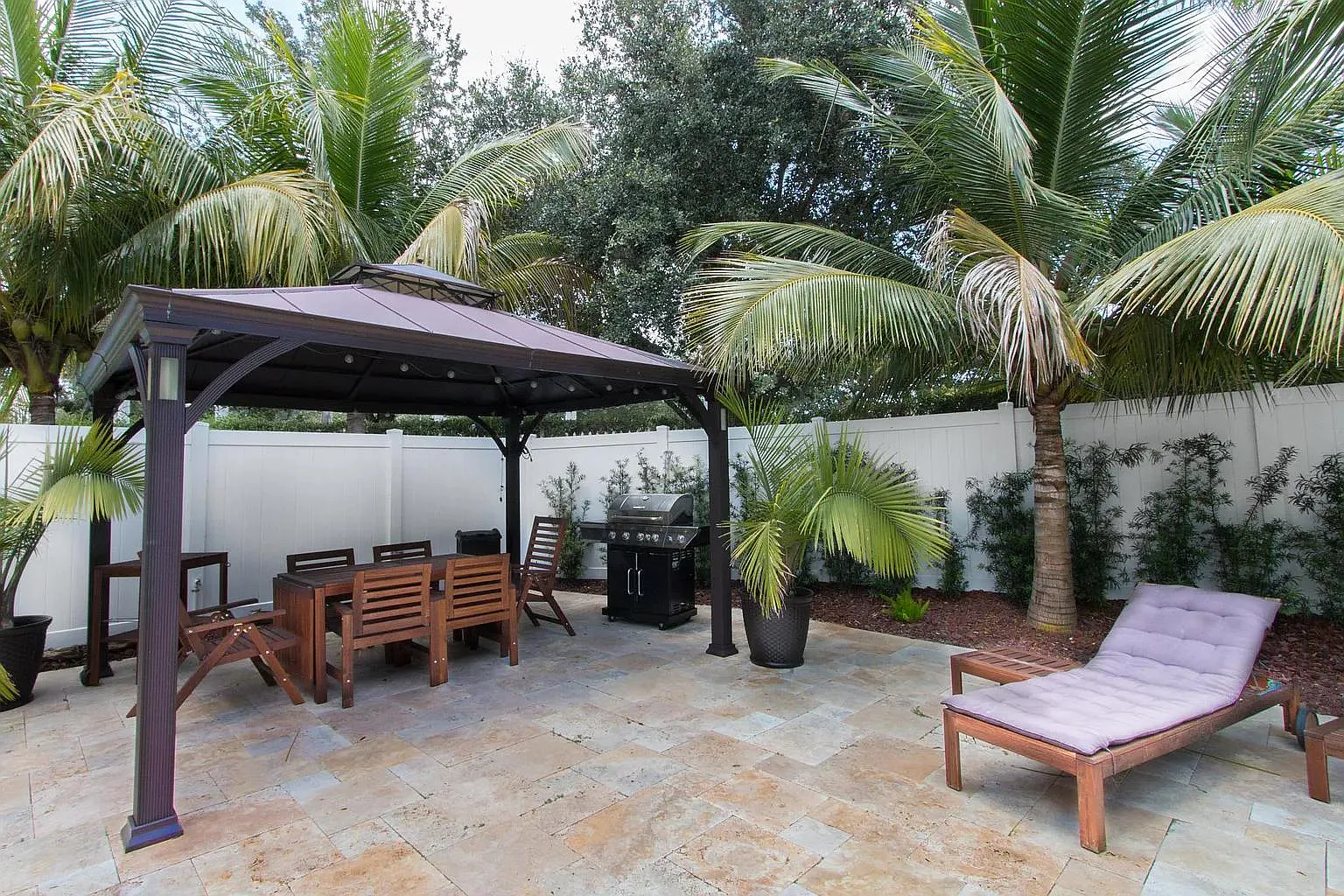 5 bed, 2727 sqft, $4,500 — Photo 2