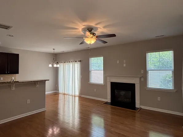 821 Nanny Reams Ln, Cary, NC 27519