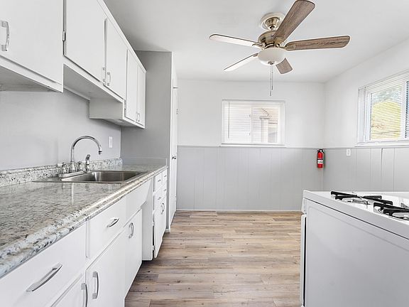 3rd image of 457 Garfield Ave