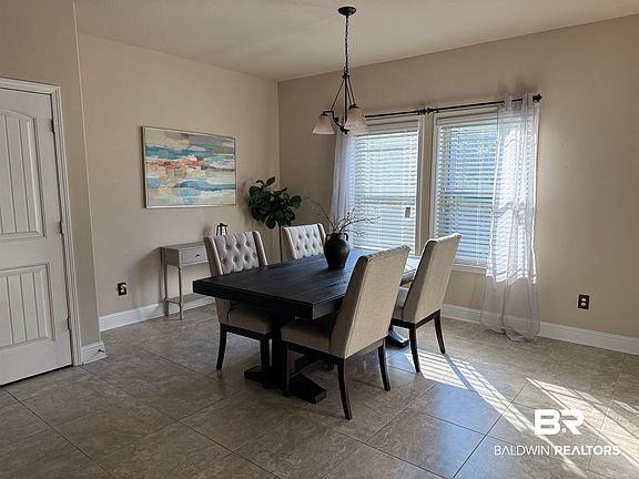 5th image of 2251 Wintergreen Dr