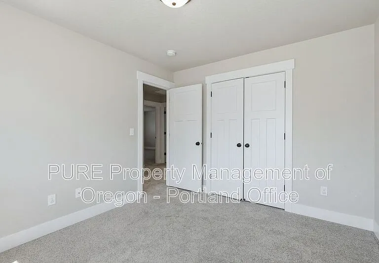 1730 NE Gilbert Ln — Photo 19