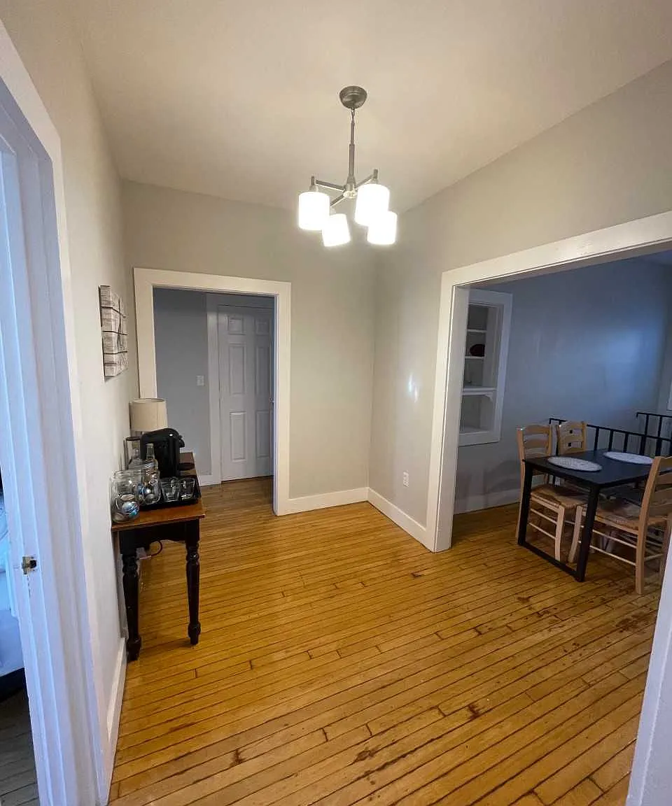 5 bed, $6,550 — Photo 3